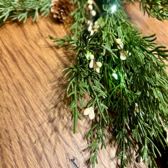 Viral Norfolk Pine Real Touch Garland 9ft by Aspen VHTF TIKTOK FAMOUS Pre Lit - Picture 8 of 16